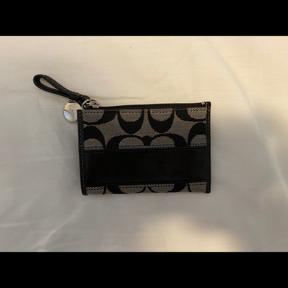 Coach Coin Pouch - Picture 1 of 4